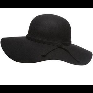 Black floppy wide brimmed hat